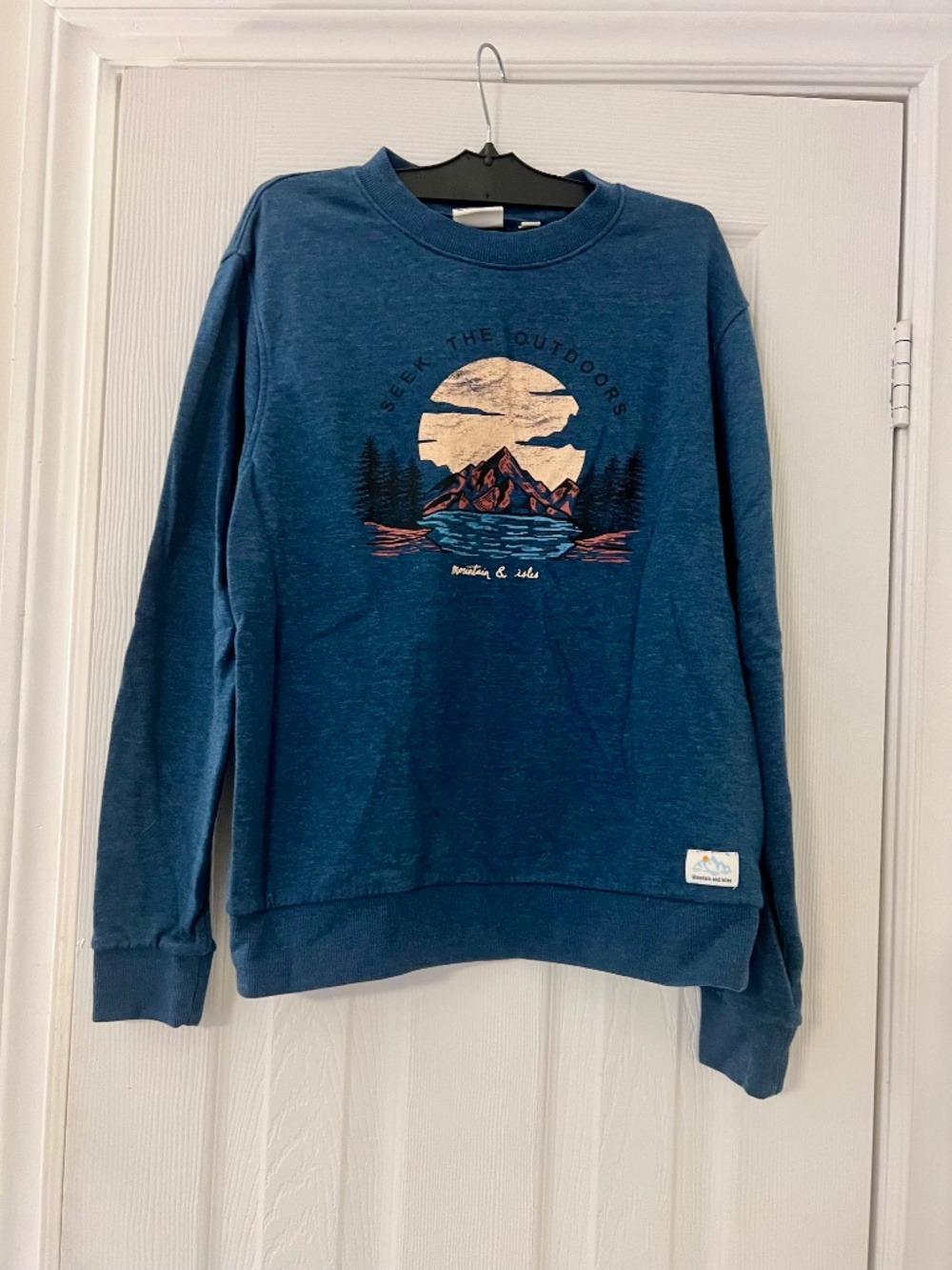 Mountain and Isles Sweater - Picture 2 of 4